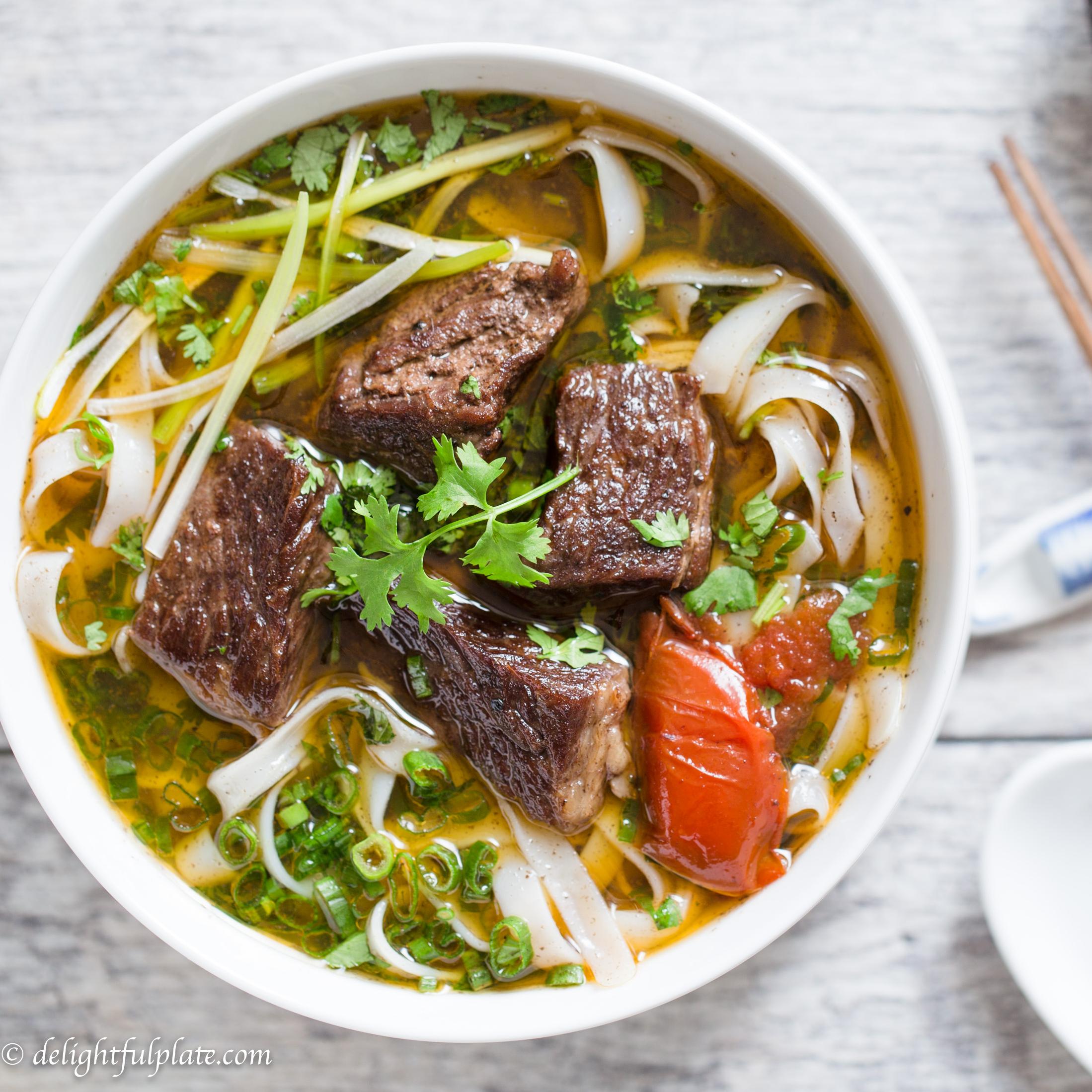  A bowl of comfort and flavor: Vietnamese beef noodle soup