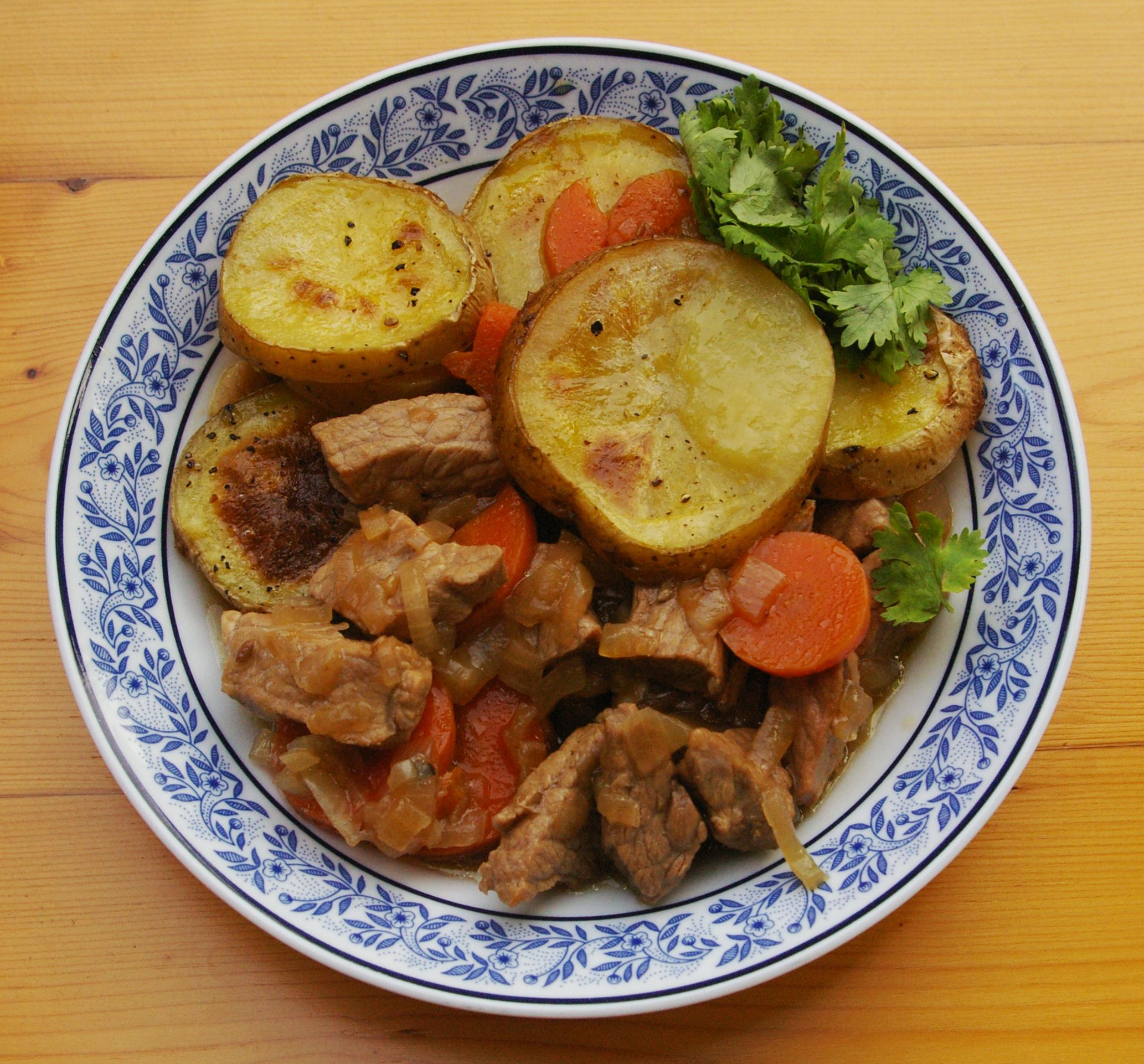 Hearty Beef Hot Pot Recipe: Comfort Food Delight!