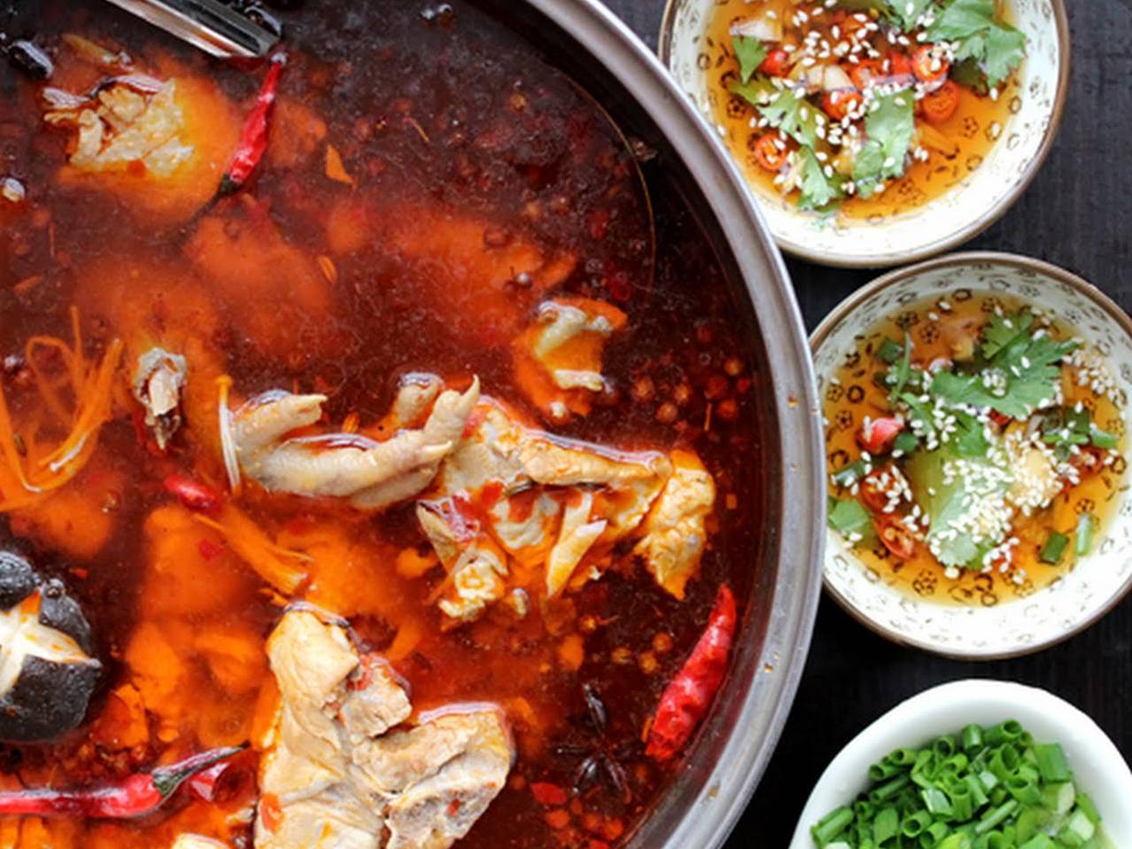  Gloomy day? Feeling under the weather? Hot pot is the answer.