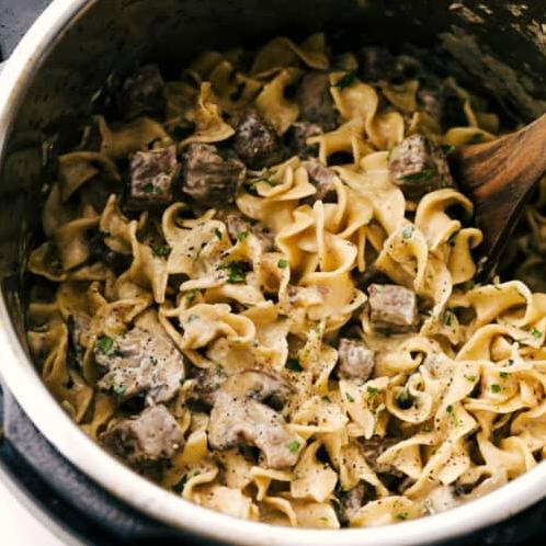 Mouth-Watering Instant Pot Beef Stroganoff Recipe