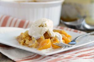 Instant Pot Peach Dump Cake