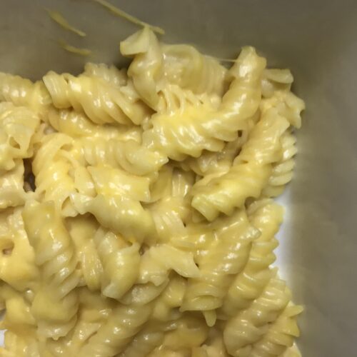 Instant Pot Pressure Cooker Macaroni and Cheese