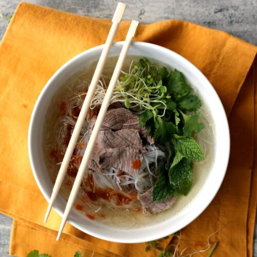 Pho Bac (Northern Vietnamese Style Beef and Rice Noodle Soup)