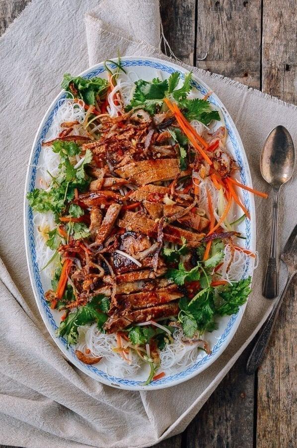  Satisfy your cravings with this zesty, Vietnamese-inspired salad.