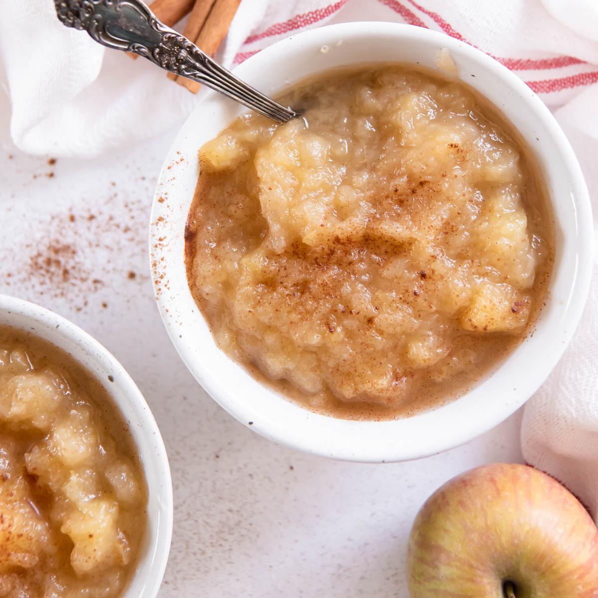  Say goodbye to store-bought applesauce with this easy recipe.