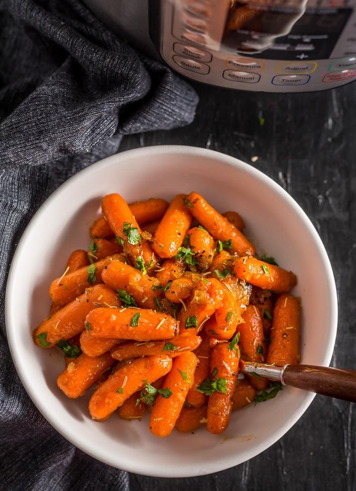  Switch up your usual veggies with these caramelized honey roasted carrots.