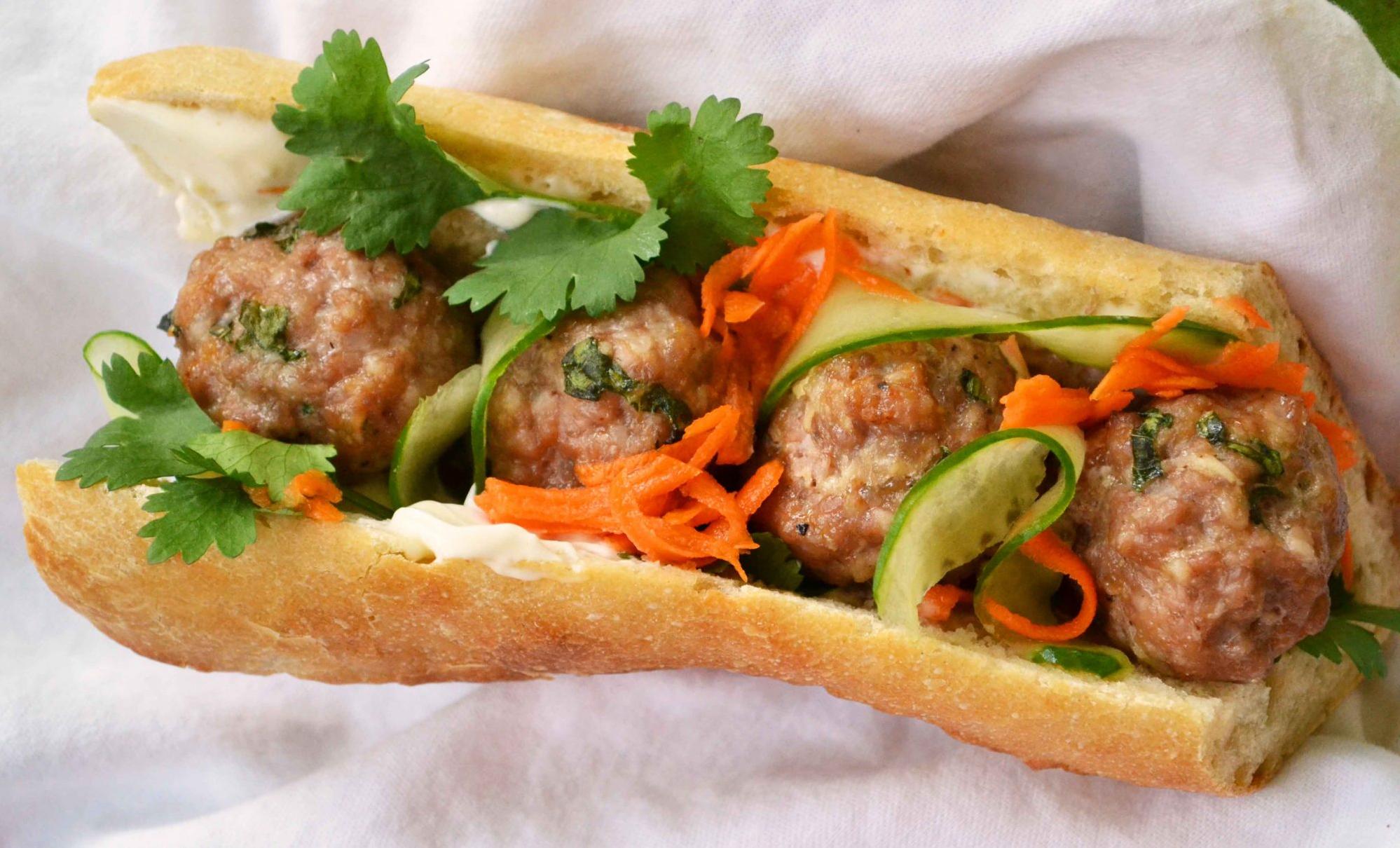  The aroma of this banh mi will make you fall in love with Vietnamese cuisine.