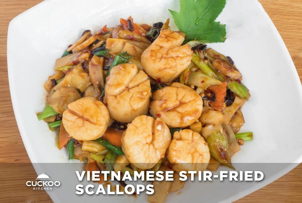 The savory aroma of stir-fried scallops will make your mouth water.