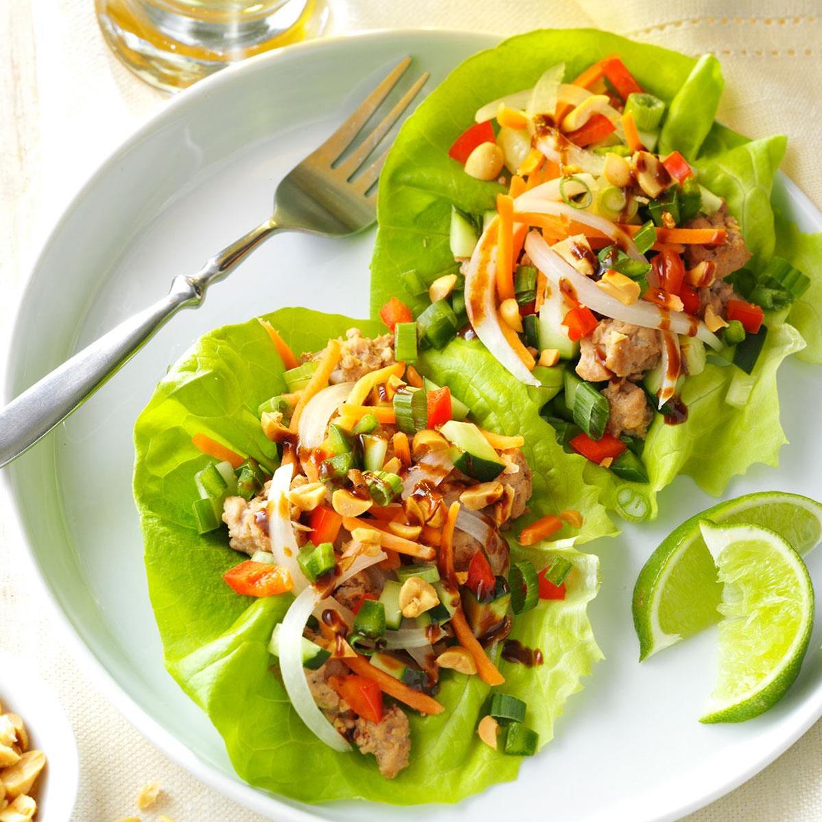  These healthy, refreshing wraps are not only visually appealing but also packed with charming Vietnamese flavors!