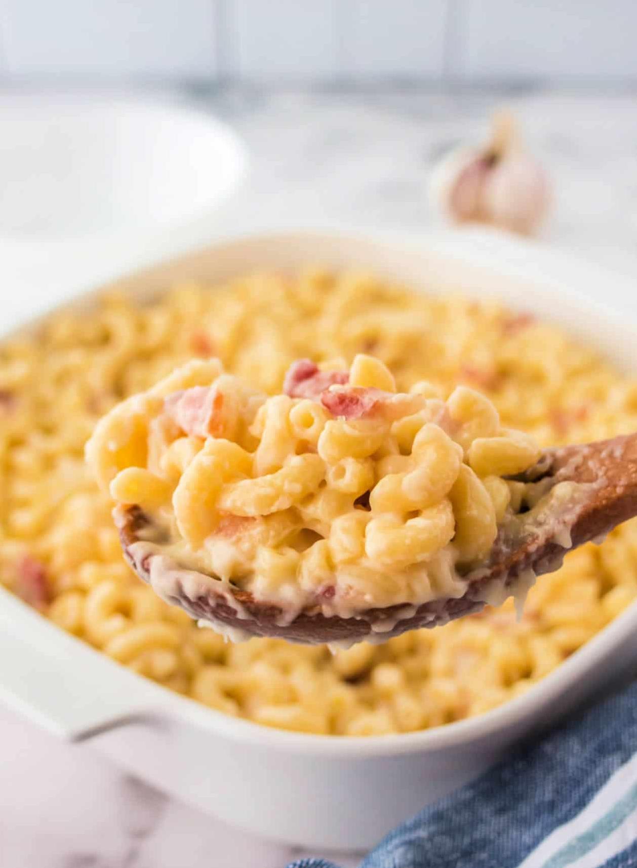  This Instant Pot Mac and Cheese is the definition of comfort food!