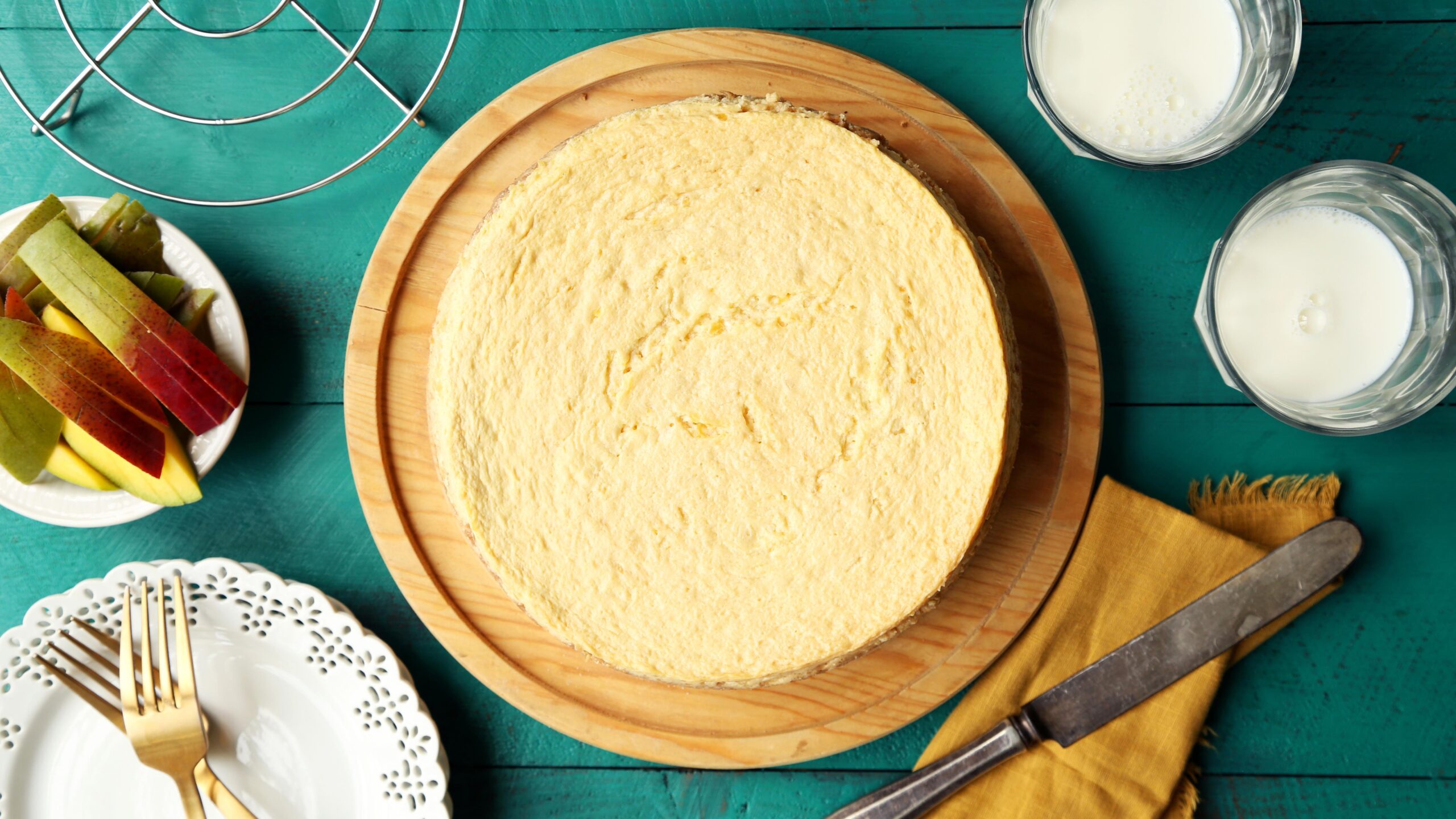  This light and fluffy cheesecake is the perfect treat for any tropical occasion!