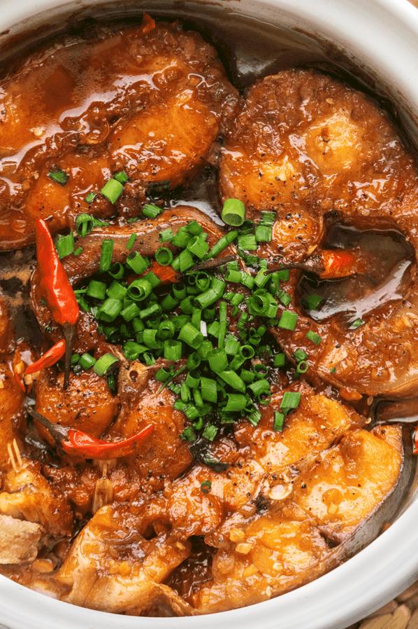  This Vietnamese dish is an explosion of sweet and salty flavors that will set your taste buds on fire!