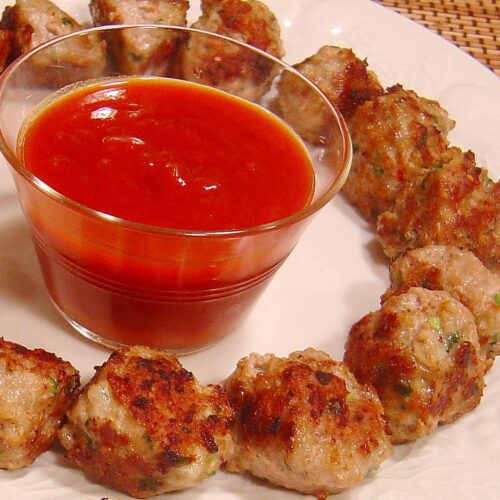 Vietnamese Pork Balls With Hot and Sour Dipping Sauce