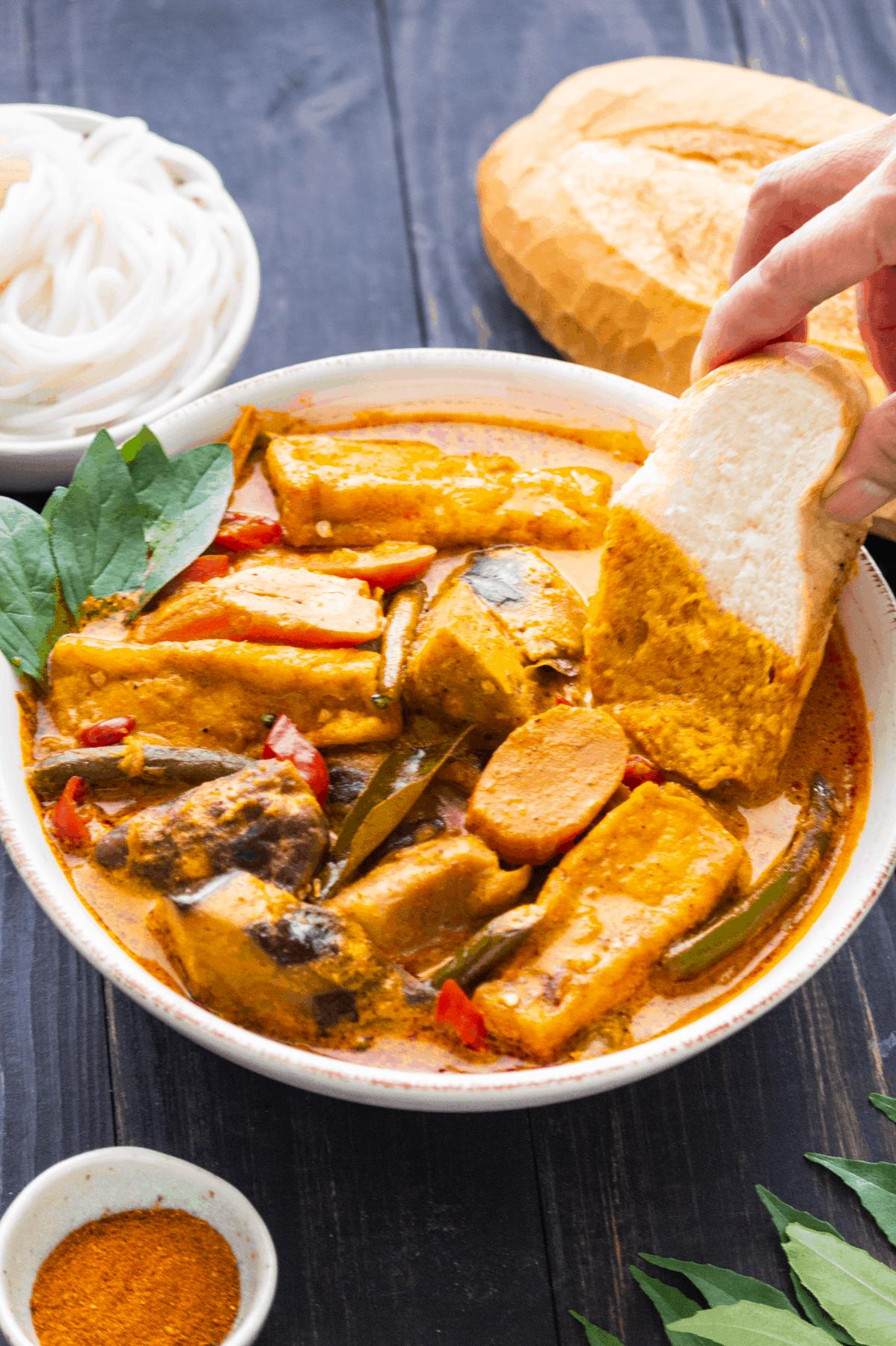 Vietnamese Spicy Vegetable Curry
