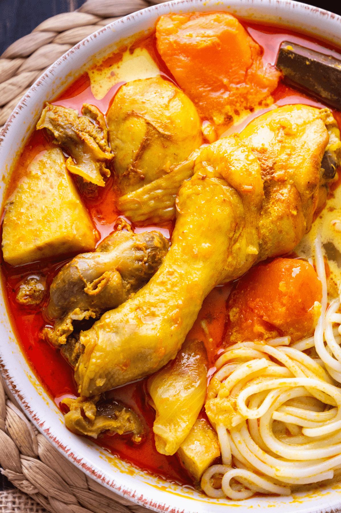 Warm up with a bowl of aromatic and creamy Vietnamese Chicken Curry