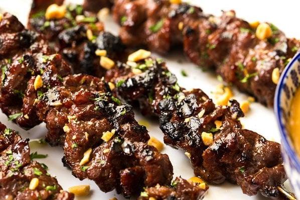  Who needs a fancy steakhouse when you can make these mouth-watering beef skewers at home?
