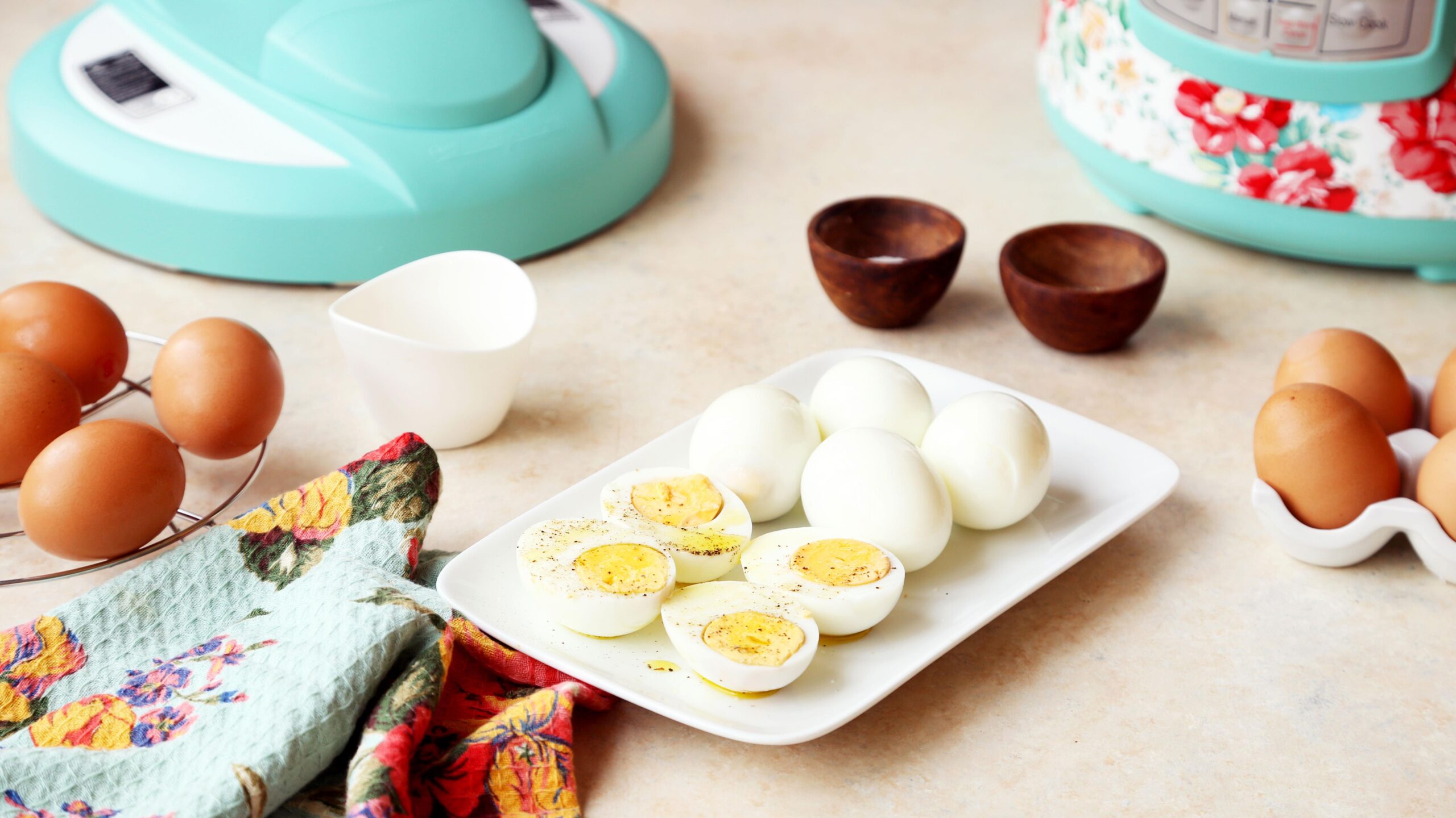  With this Instant Pot recipe, you can easily cook a dozen eggs at once.